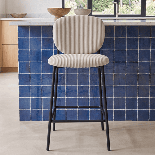 Lot de 2 tabourets de bar en velours côtelé beige, piètement métal noir - Betty