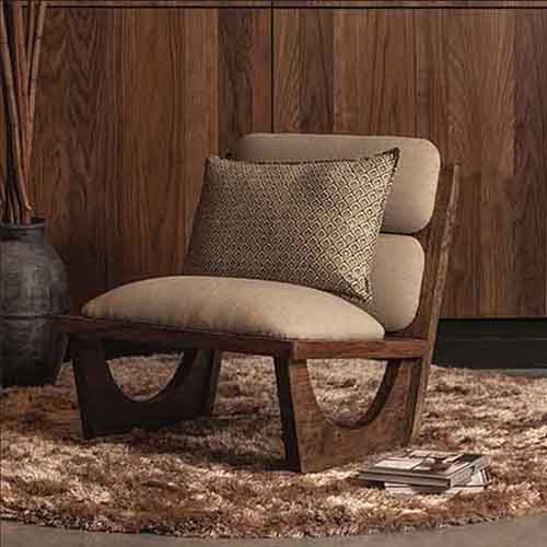 Fauteuil organique en bois et tissu bouclé beige - Opulent