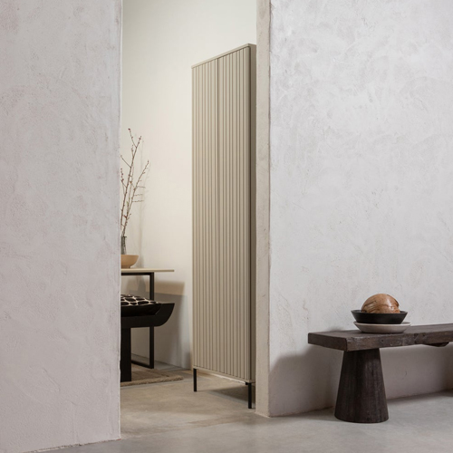 Armoire haute étroite en pin FSC avec portes en relief – 2 portes + 1 tiroir - New Gravure