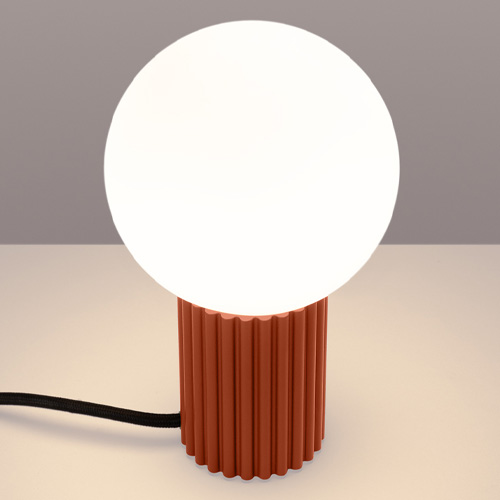 Lampe à poser en aluminium cannelé terracotta - Halo