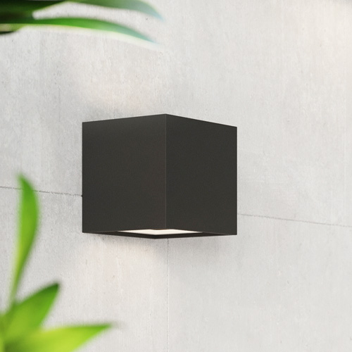 Applique cubique en céramique noire - Leo