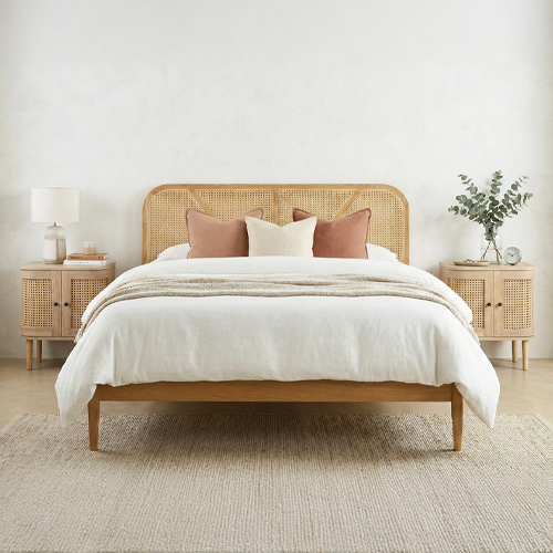 Ensemble Lit adulte 160x200 cm en bois avec tête de lit en bois massif et cannage Leonie + lot de 2 chevets Bali