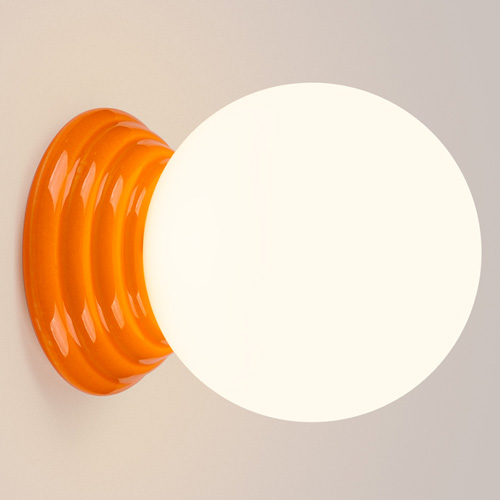 Applique murale en céramique orange et globe en verre - Zori