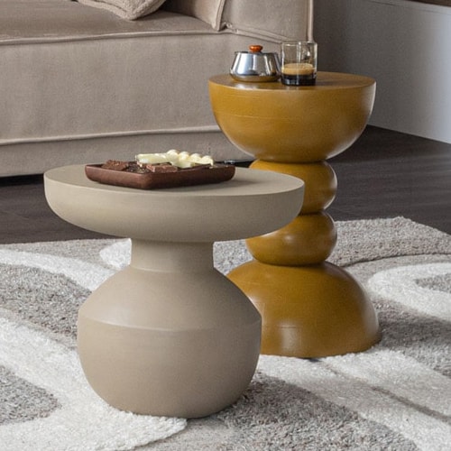 Table d'appoint sculptée en bois de manguier jaune miel Ø35 cm - Miel