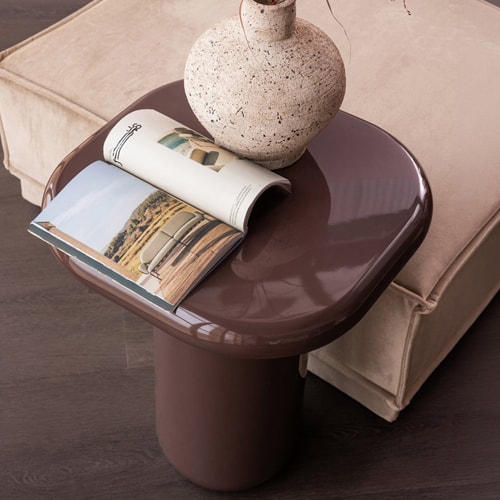 Table d'appoint carrée à bords arrondis laquée brun foncé brillant 50 cm - Zava