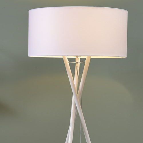 Lampadaire blanc - Collection Hampton - It's About Romi