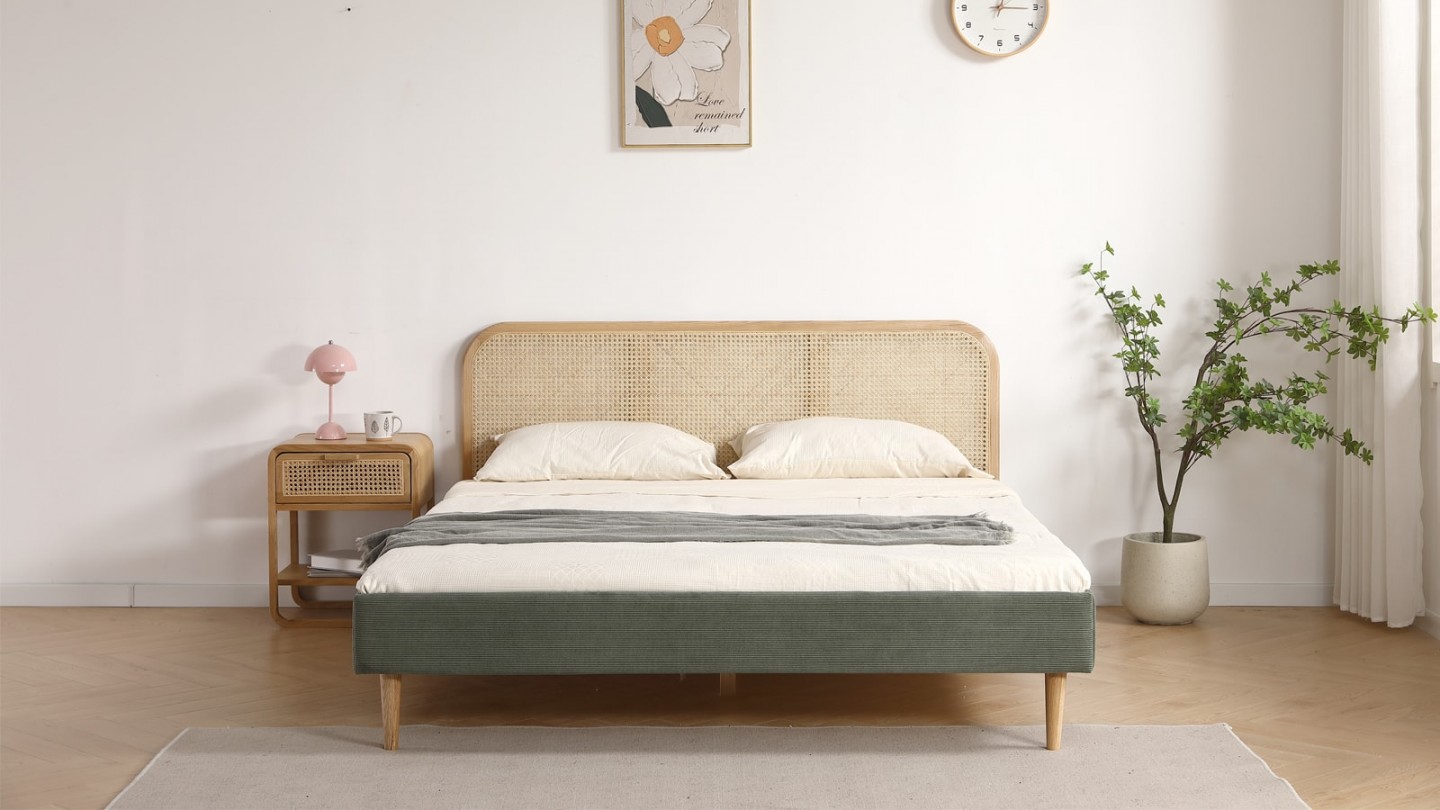 Lit adulte 140x190 cm en velours côtelé vert kaki avec tête de lit en cannage - Dalia