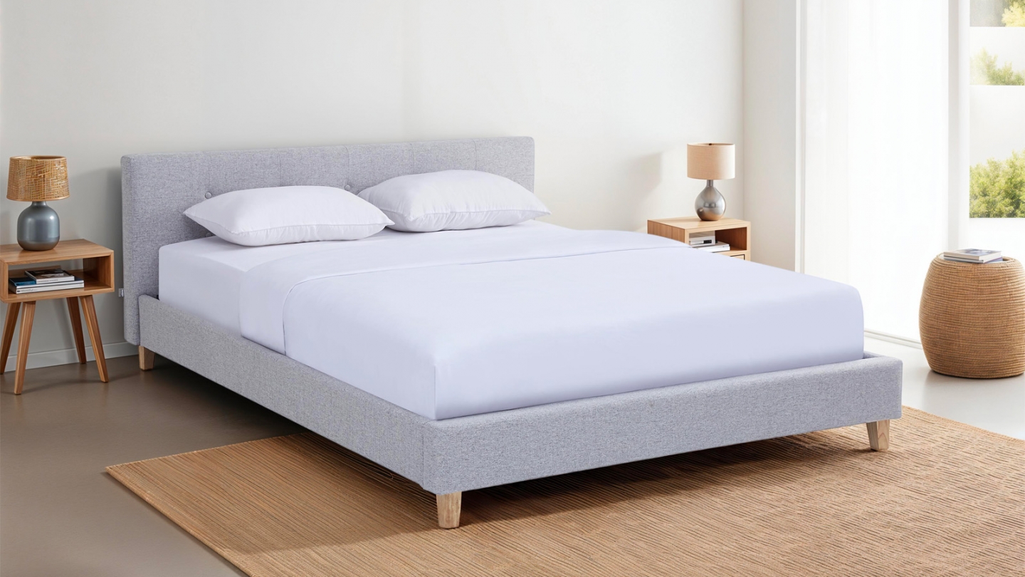 Lit adulte 160x200 cm avec tête de lit capitonnée en tissu gris chiné - Milo