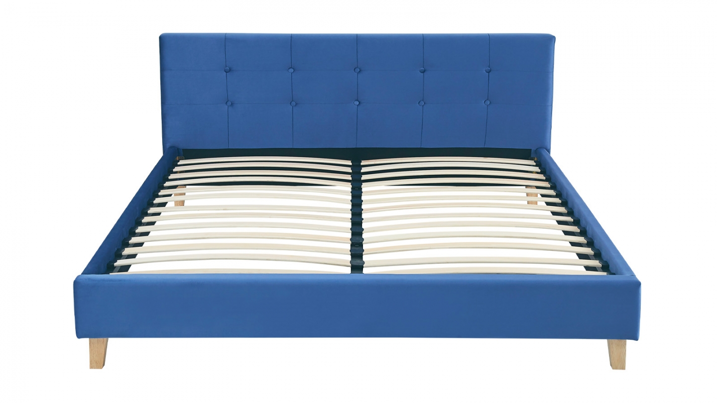 Lit adulte 140x190 cm avec tête de lit capitonnée en velours bleu - Milo
