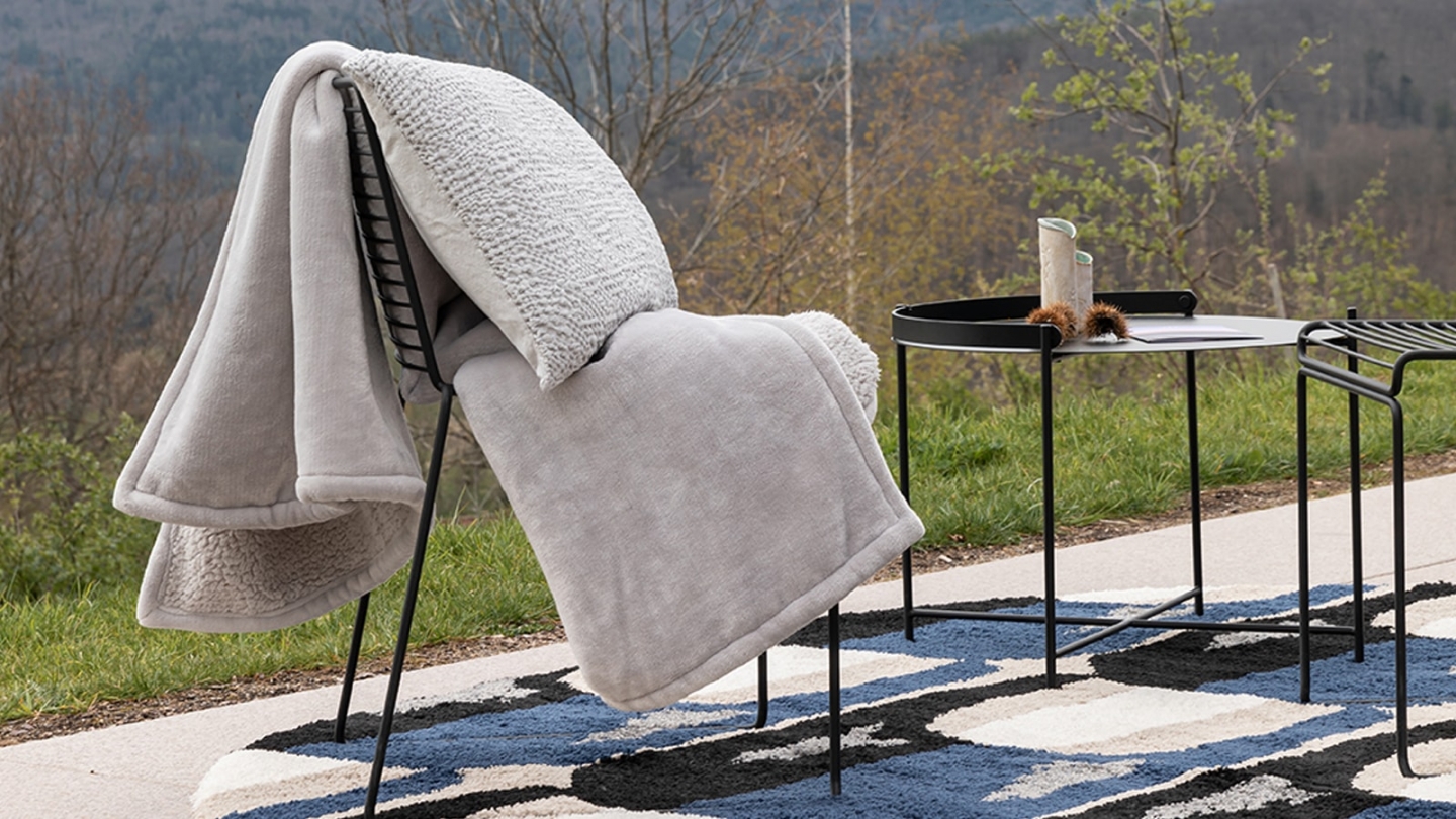 Plaid doux gris perle 130 x 160 cm - Michka