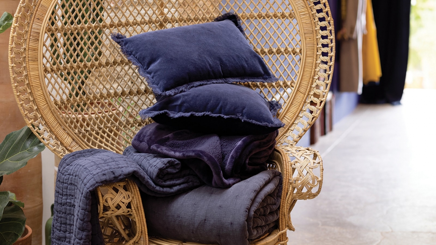 Plaid doux bleu marine 130 x 160 cm - Michka