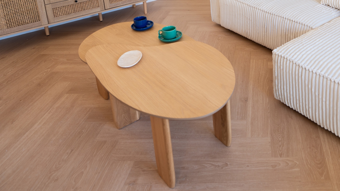 Table basse organique en bois placage chêne 80 cm - Aria