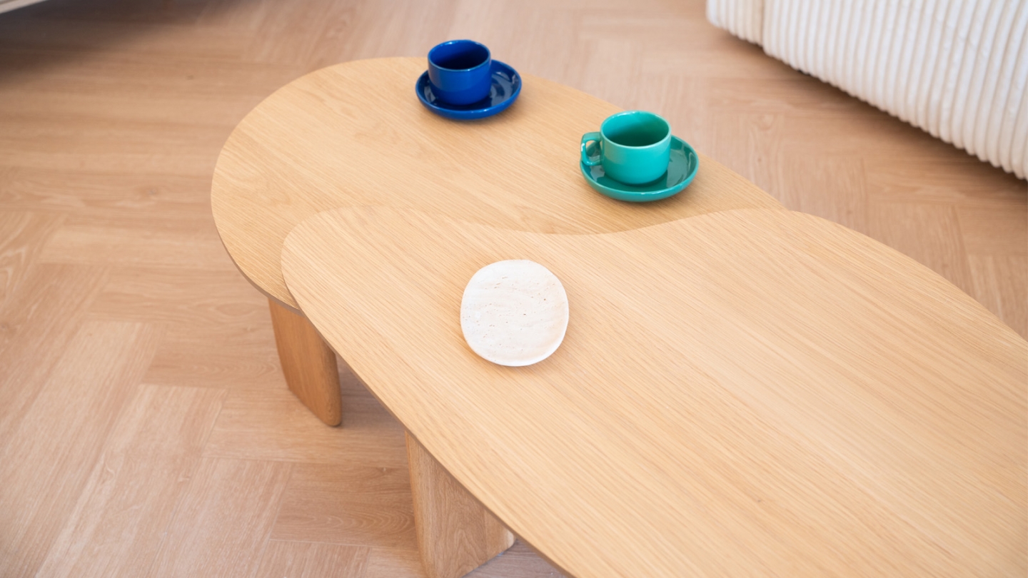 Table basse organique en bois placage chêne 80 cm - Aria
