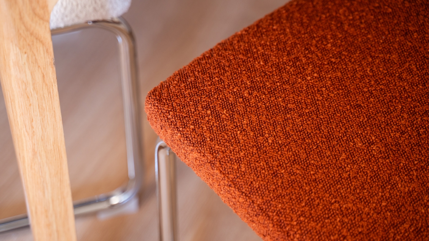 Lot de 2 chaises en cannage, tissu bouclé rouille et métal chromé - Muse