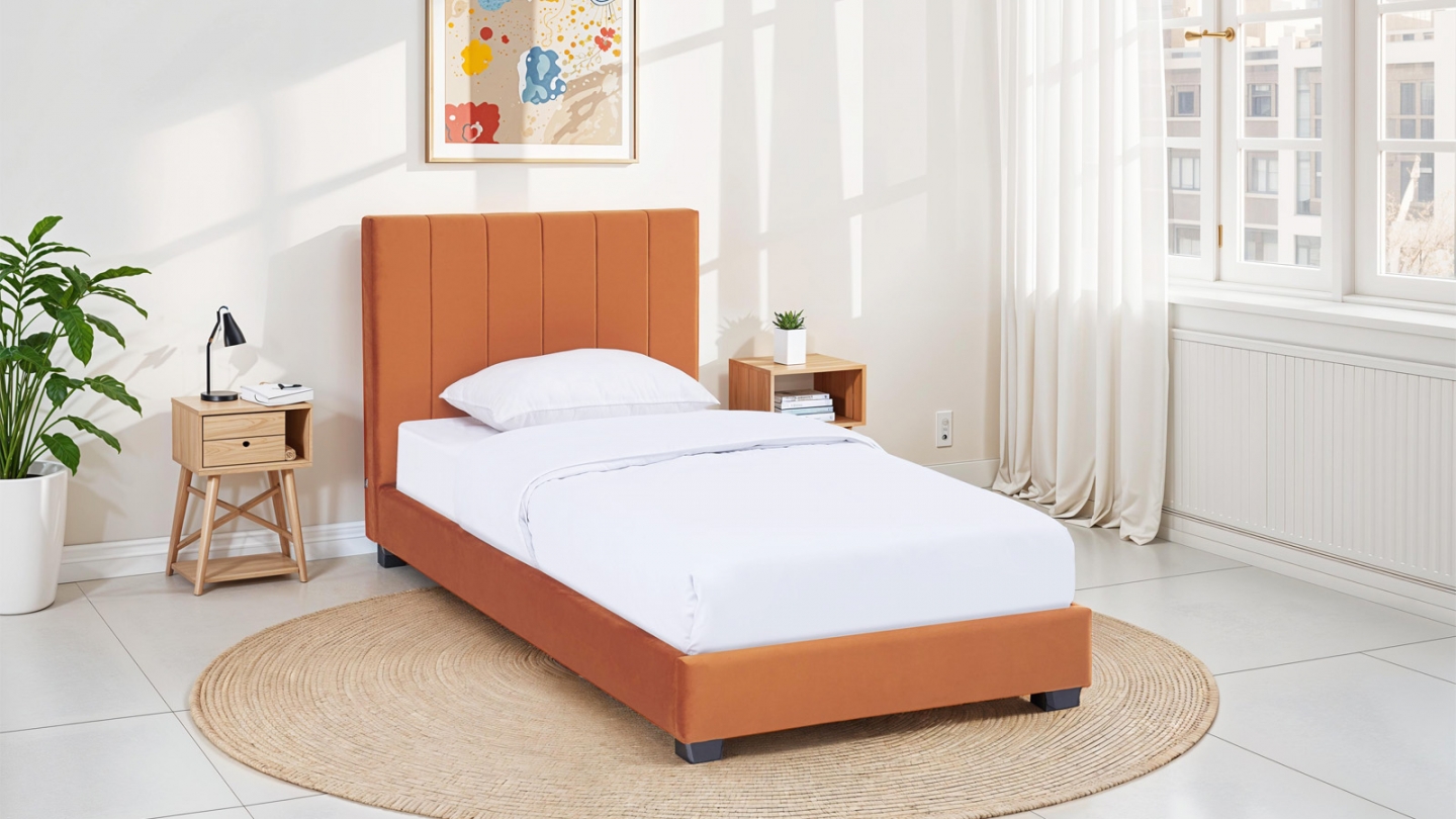 Lit adulte 90x190 cm avec tête de lit capitonnée en velours terracotta - William