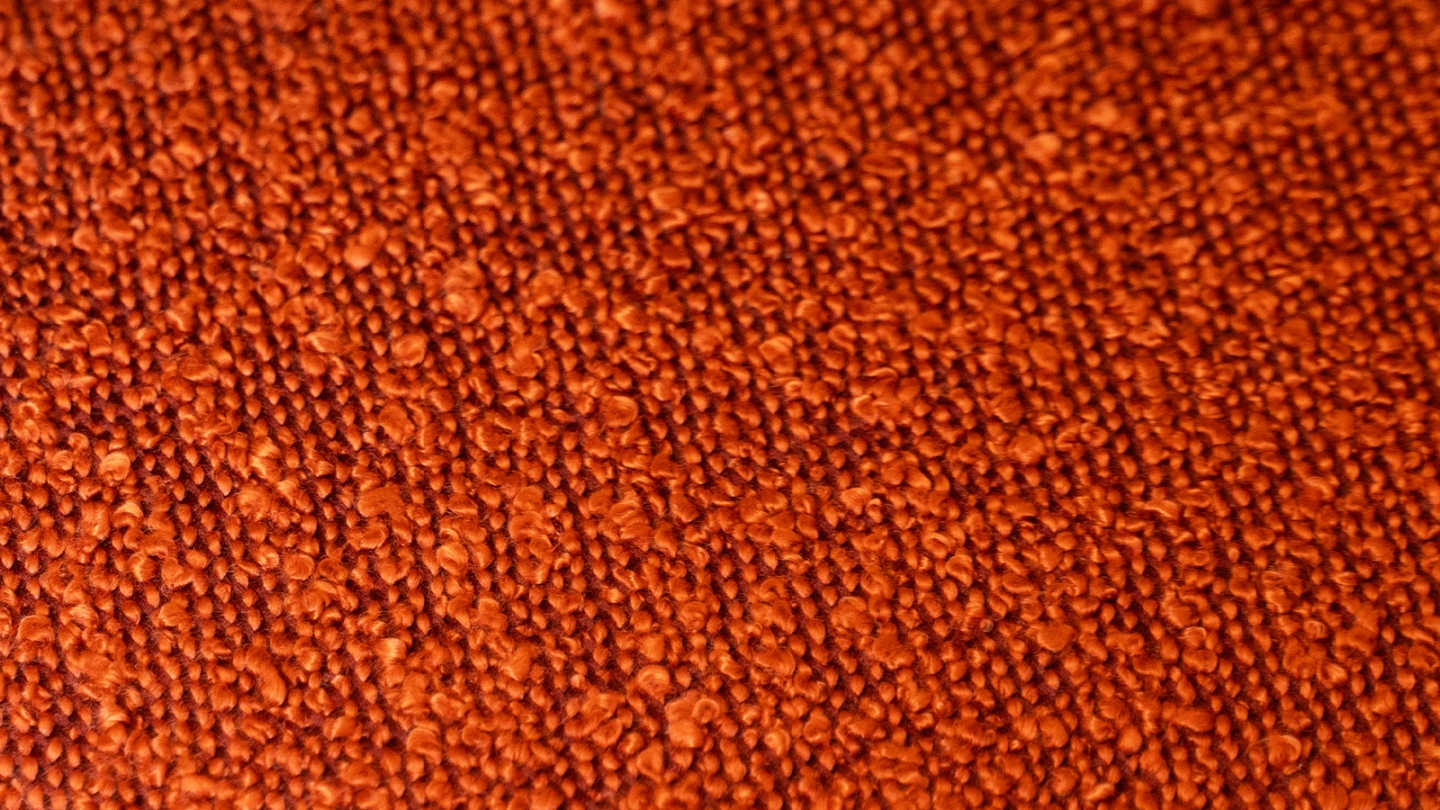 Fauteuil en cannage et tissu bouclé rouille - Mani