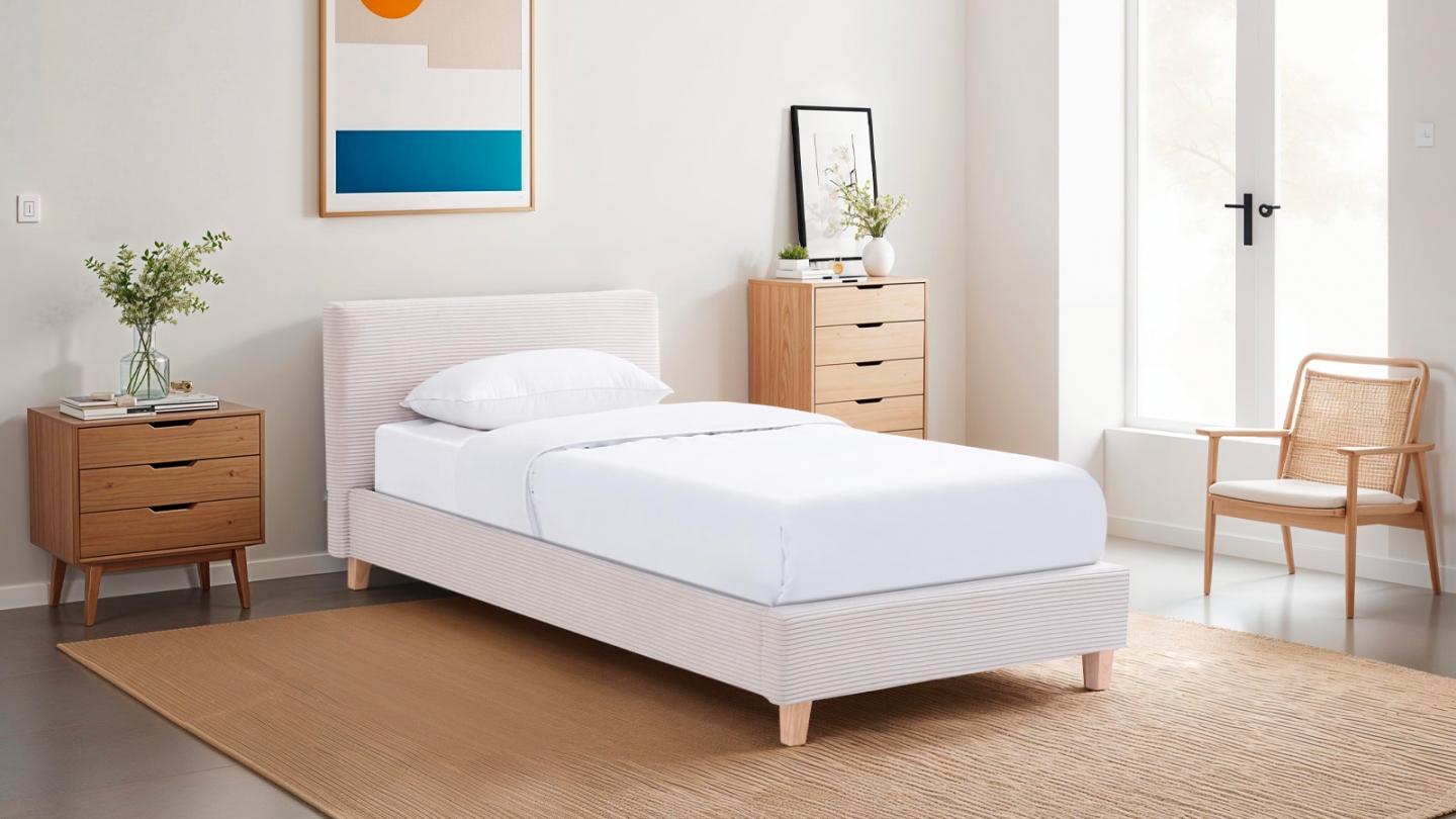 Lit adulte 90x190 cm avec tête de lit capitonnée en velours côtelé beige - Milo