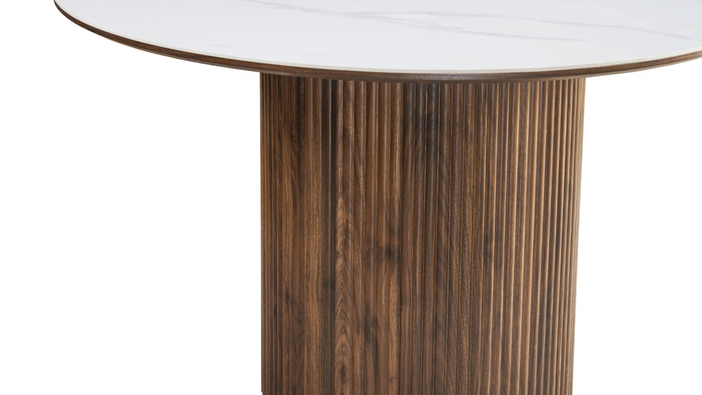 Table à manger ronde plateau en céramique effet marbre et piètement effet noyer 5 à 6 pers. 120 cm - Mira