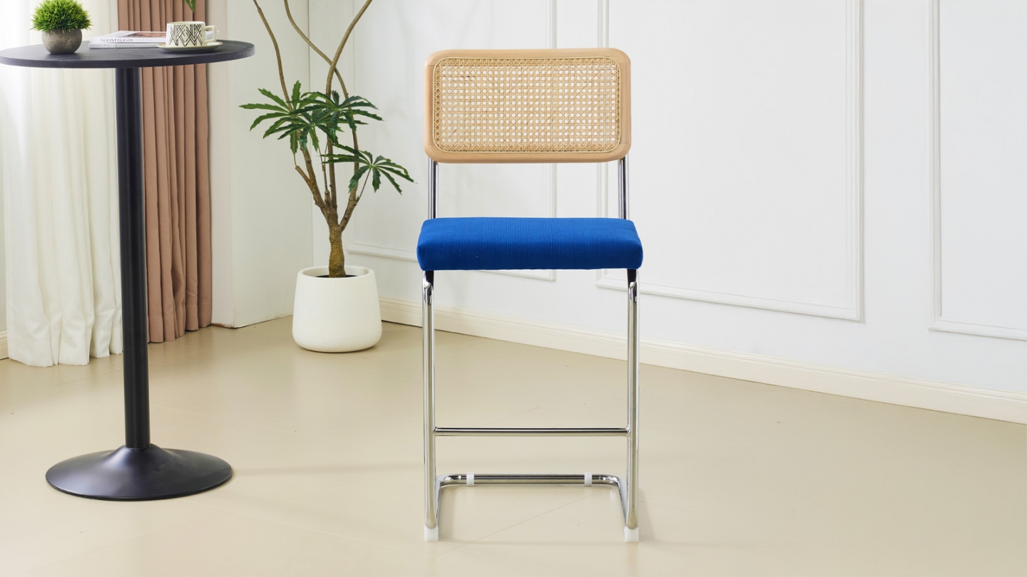 Lot de 2 tabourets de bar en velours côtelé bleu électrique et cannage - Muse