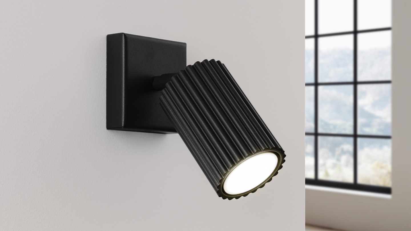 Applique en aluminium cannelé noir - Karbon