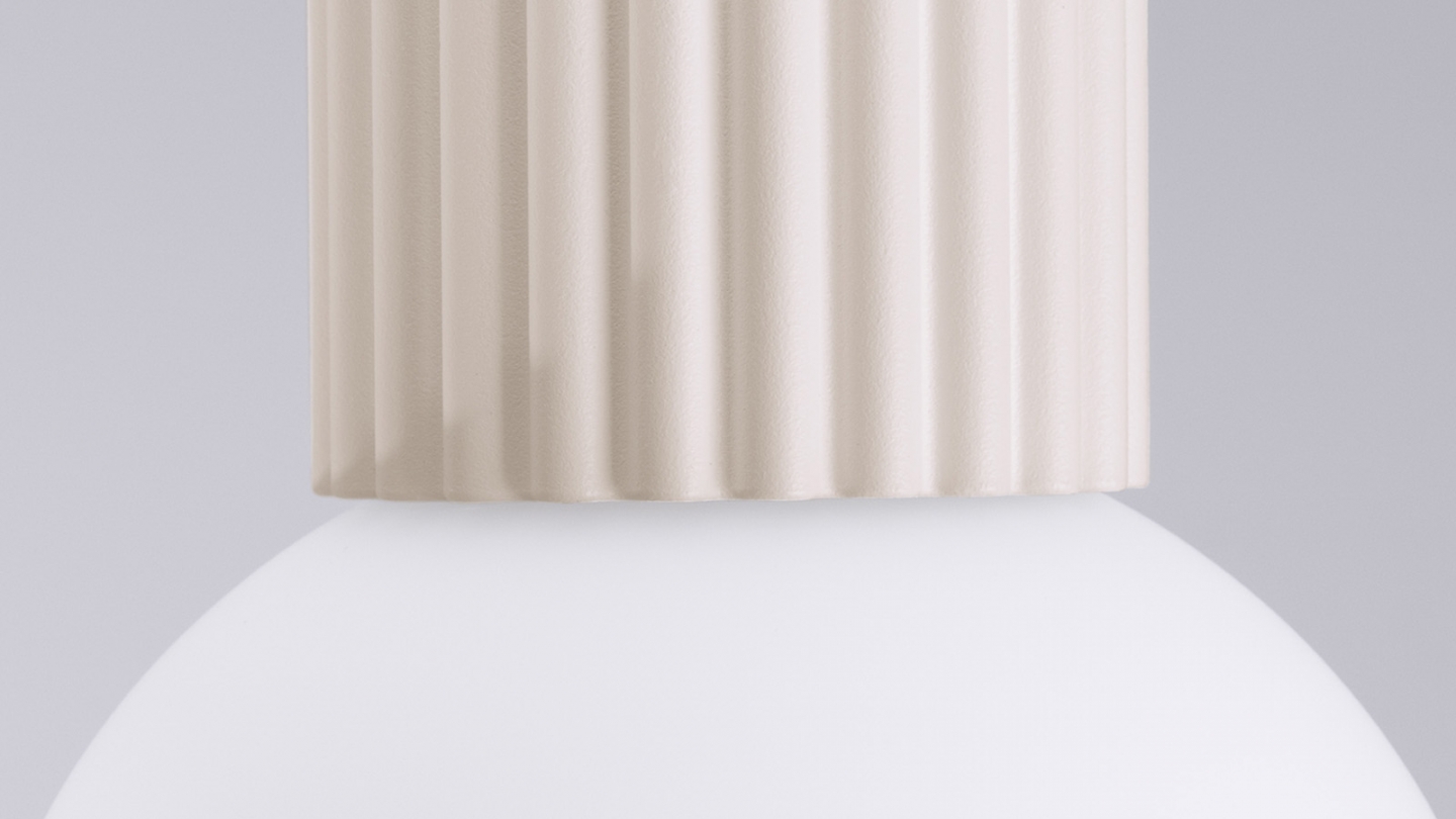 Plafonnier en aluminium cannelé beige - Halo