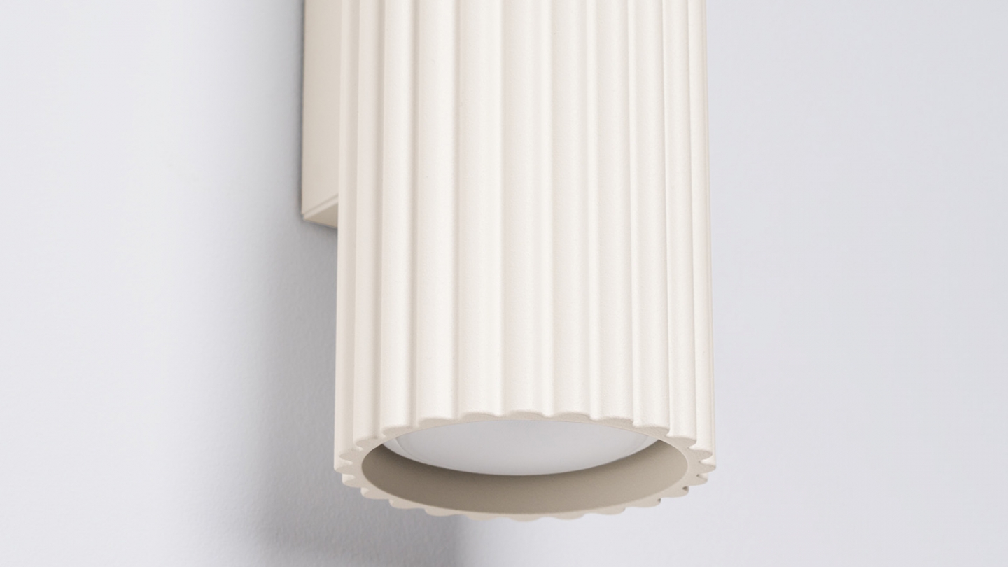 Applique en aluminium cannelé 20 cm beige - Karbon
