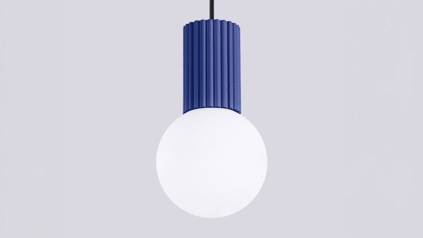 Suspension en aluminium cannelé bleu marine - Halo