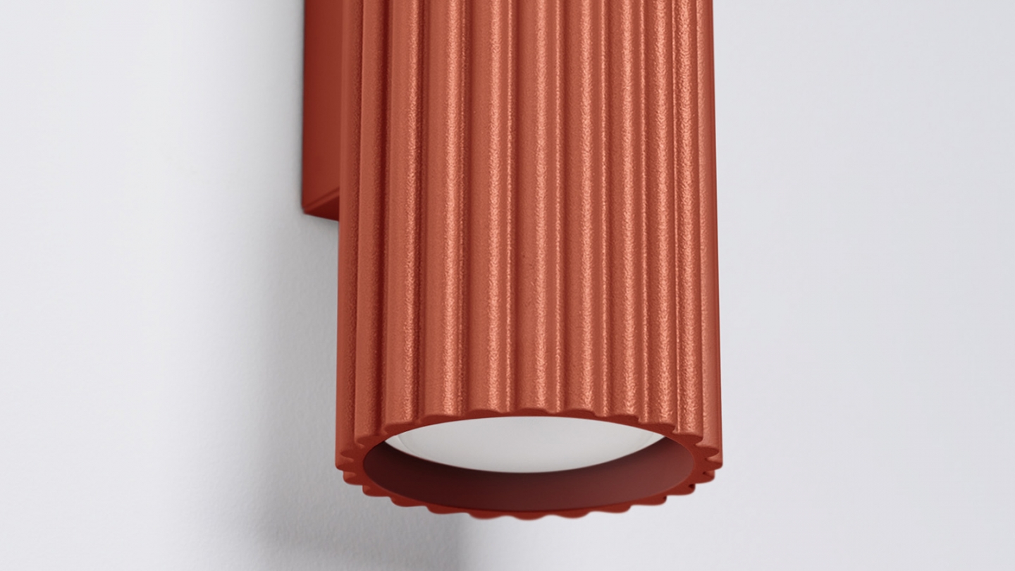Applique en aluminium cannelé 30 cm terracotta - Karbon