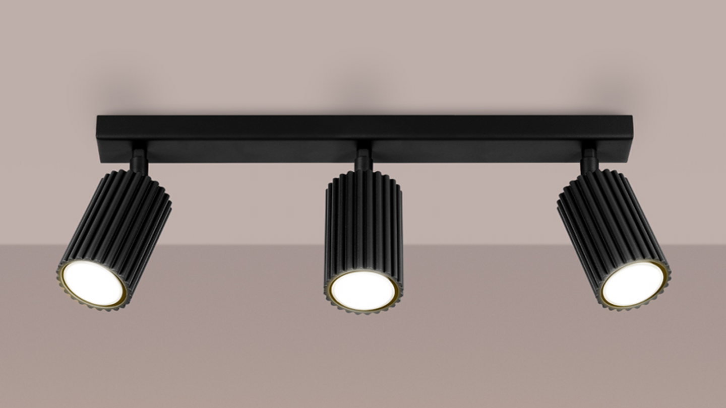 Plafonnier linéaire en aluminium cannelé 3 ampoules noir - Karbon Plafonnier linéaire en aluminium cannelé 3 ampoules noir - Karbon