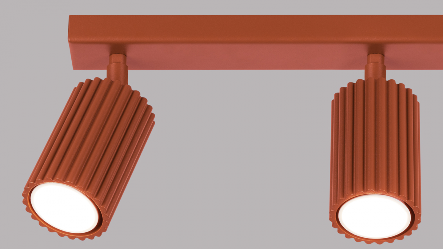 Plafonnier linéaire en aluminium cannelé 3 ampoules terracotta - Karbon Plafonnier linéaire en aluminium cannelé 3 ampoules terracotta - Karbon
