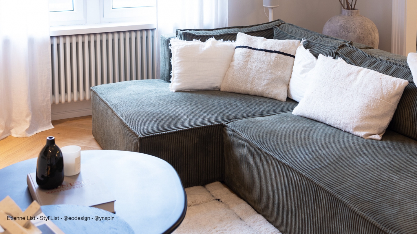 Canapé d'angle à gauche convertible 3 places avec coffre de rangement en velours côtelé vert kaki - Barani