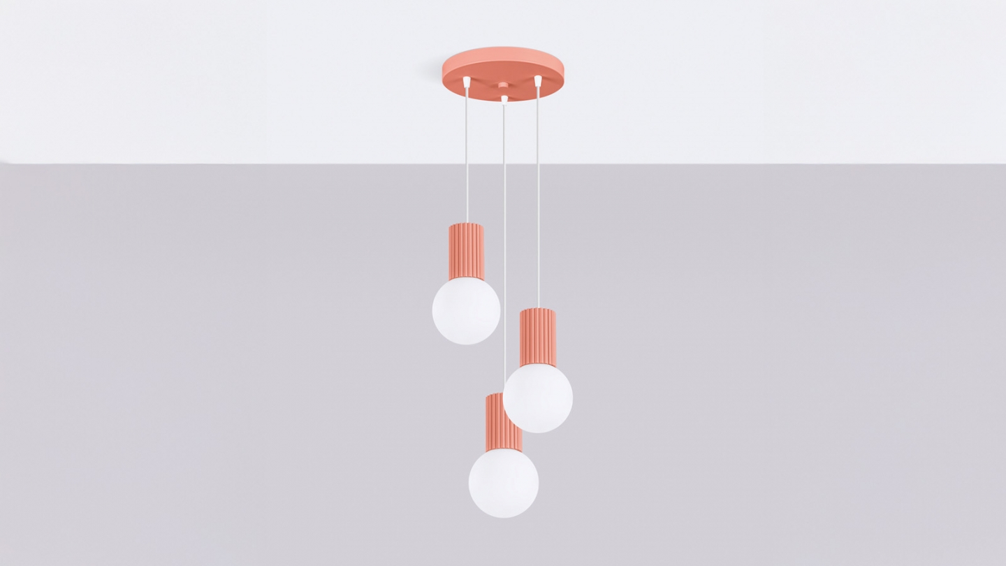 Suspension en aluminium cannelé 3 ampoules pêche - Halo Suspension en aluminium cannelé 3 ampoules pêche - Halo