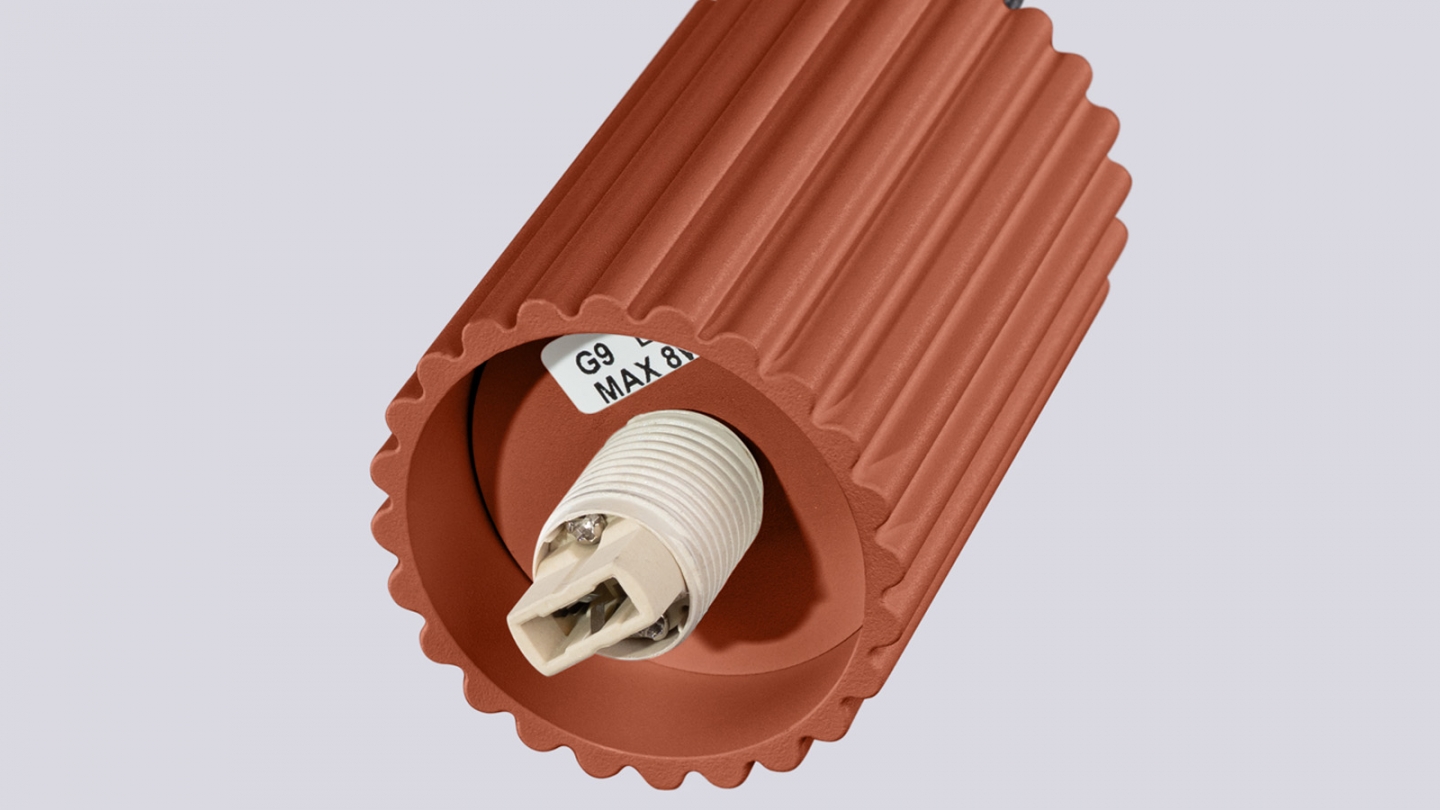 Suspension en aluminium cannelé 3 ampoules terracotta - Halo Suspension en aluminium cannelé 3 ampoules terracotta - Halo