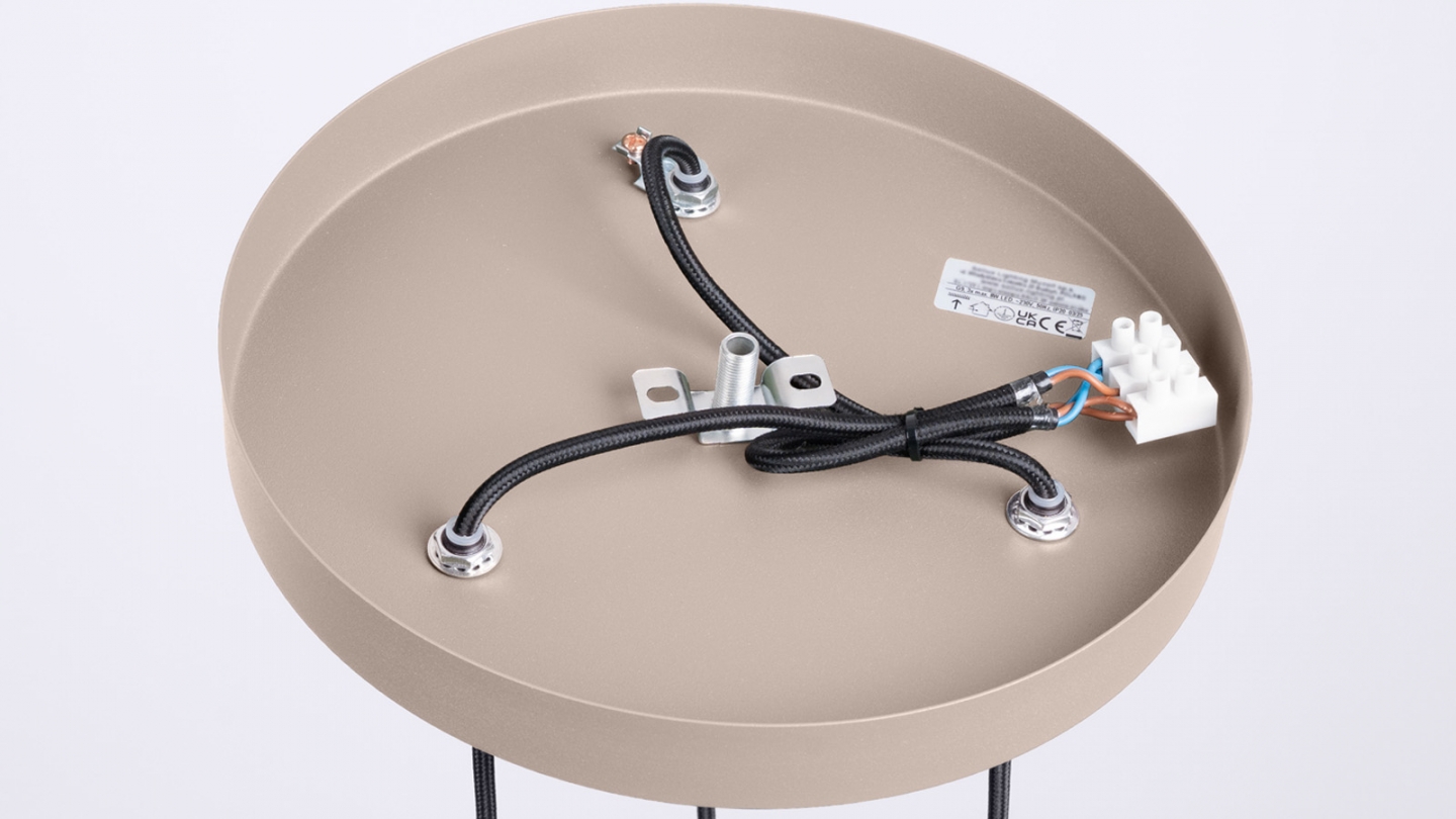 Suspension en aluminium cannelé 3 ampoules taupe - Halo Suspension en aluminium cannelé 3 ampoules taupe - Halo