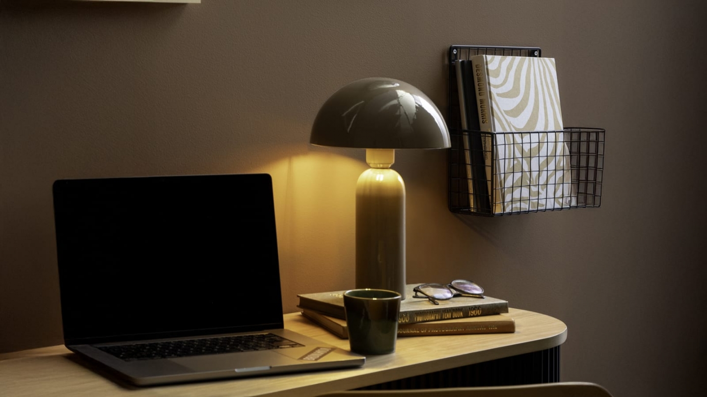 Lampe à poser en métal moka - Atrayente Lampe à poser en métal moka - Atrayente