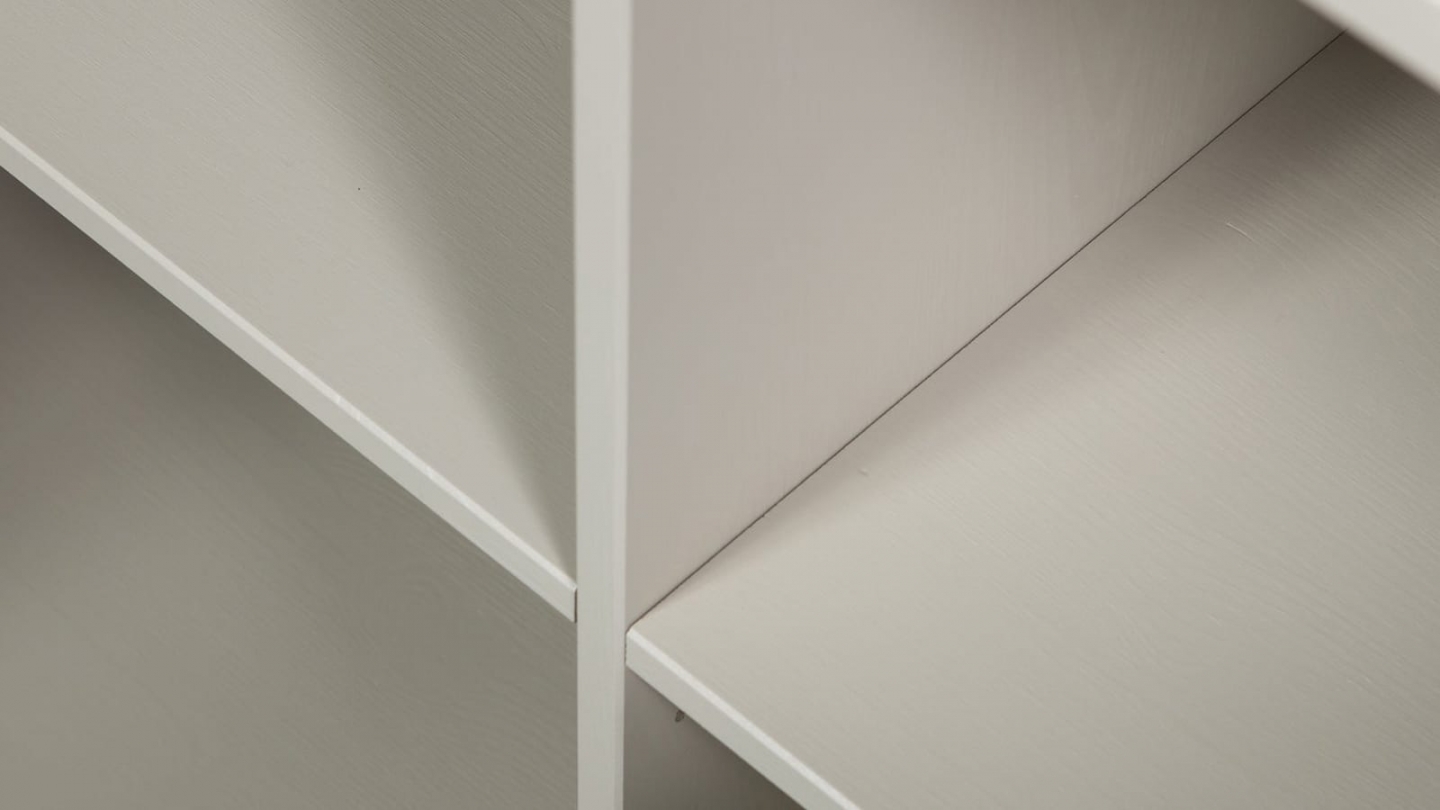 Buffet 4 portes en pin avec piétement métal noir – 200 cm - New Gravure Buffet 4 portes en pin avec piétement métal noir – 200 cm - New Gravure