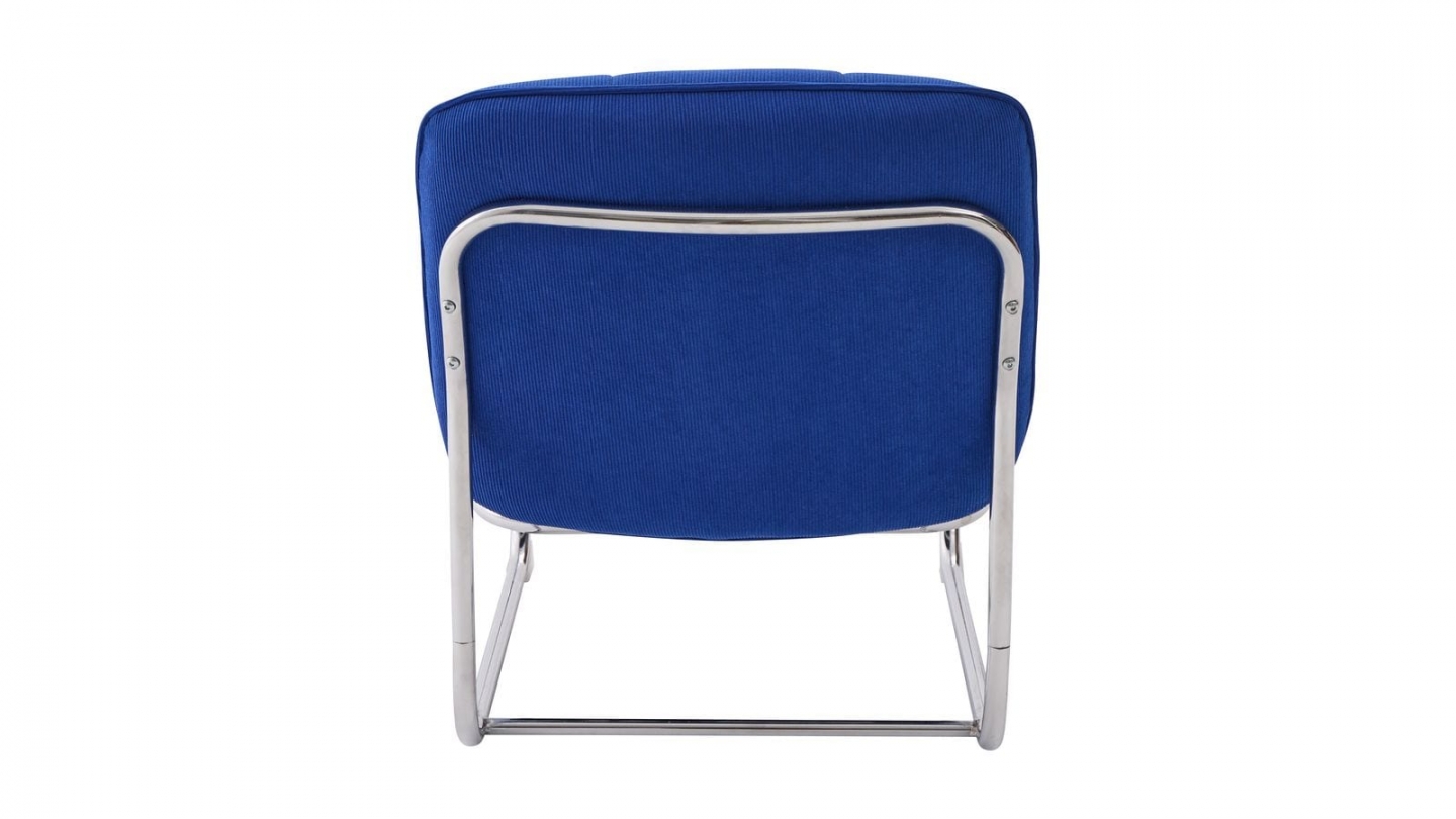Fauteuil en velours côtelé bleu électrique, piètement chromé - Marvin Fauteuil en velours côtelé bleu électrique, piètement chromé - Marvin