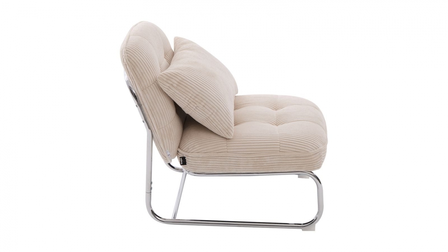 Fauteuil en velours côtelé beige, piètement chromé - Marvin Fauteuil en velours côtelé beige, piètement chromé - Marvin