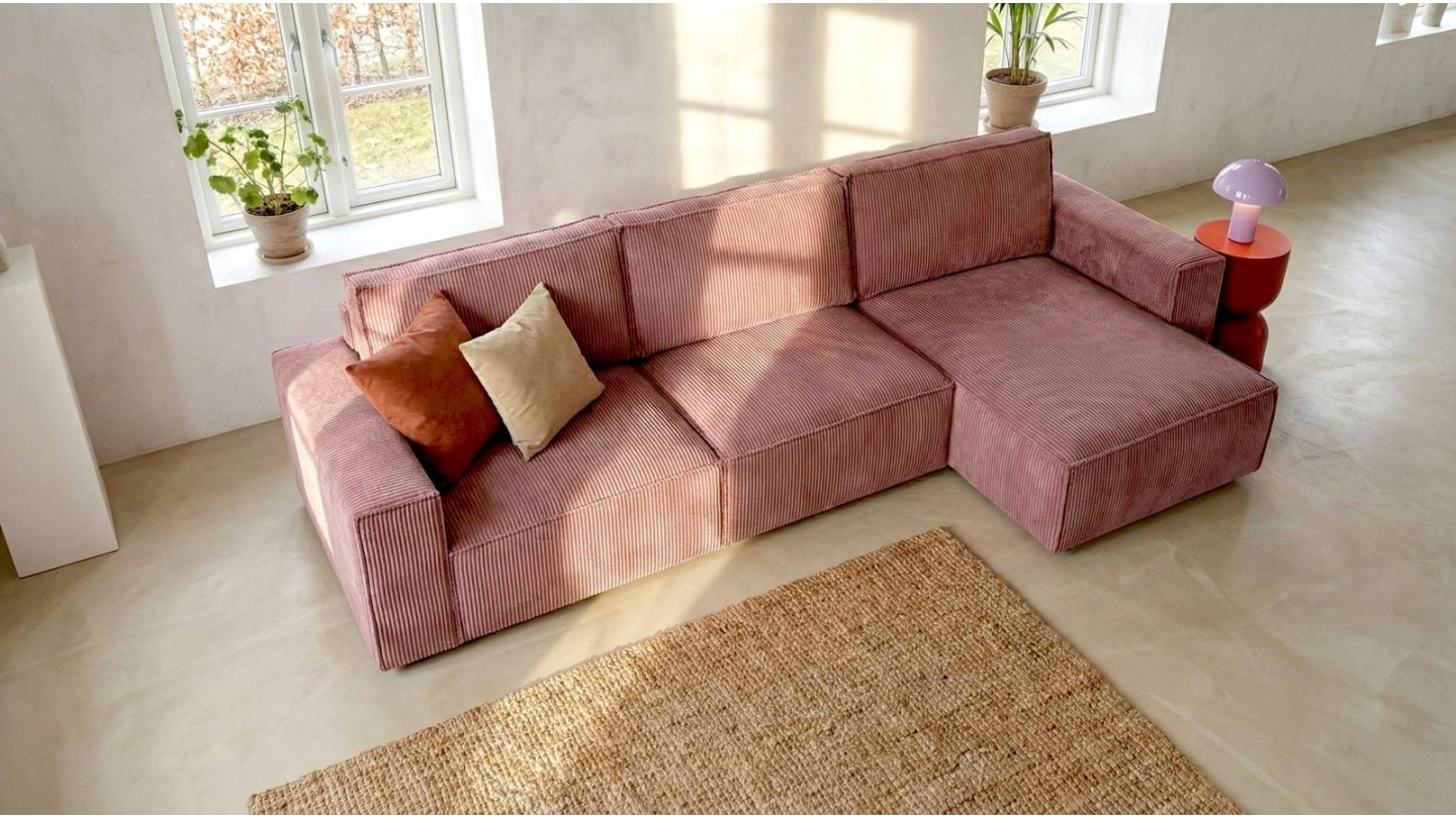 Canapé d'angle convertible réversible 5 places avec coffre de rangement en velours côtelé Terracotta - Harper Canapé d'angle convertible réversible 5 places avec coffre de rangement en velours côtelé Terracotta - Harper