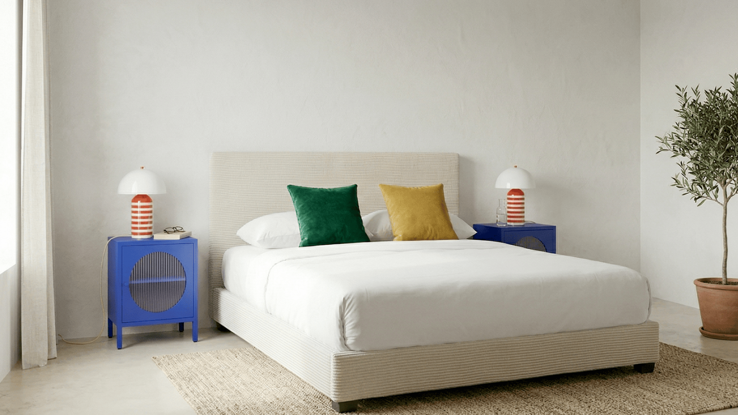 Lit adulte 180x200 cm avec tête de lit capitonnée en velours côtelé beige - William Lit adulte 180x200 cm avec tête de lit capitonnée en velours côtelé beige - William