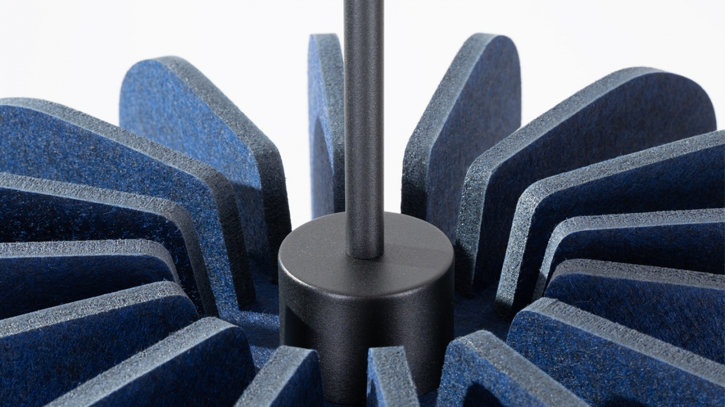 Suspension en feutre bleu marine 45 cm - Mula Suspension en feutre bleu marine 45 cm - Mula