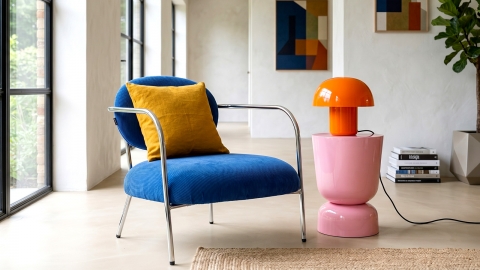 Fauteuil en velours côtelé bleu électrique et piètement chromé - Léon