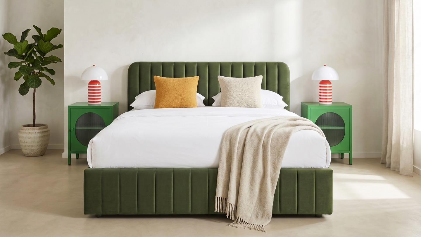 Lit coffre adulte 140x190 cm avec tête de lit capitonnée en velours vert kaki - Ava Lit coffre adulte 140x190 cm avec tête de lit capitonnée en velours vert kaki - Ava