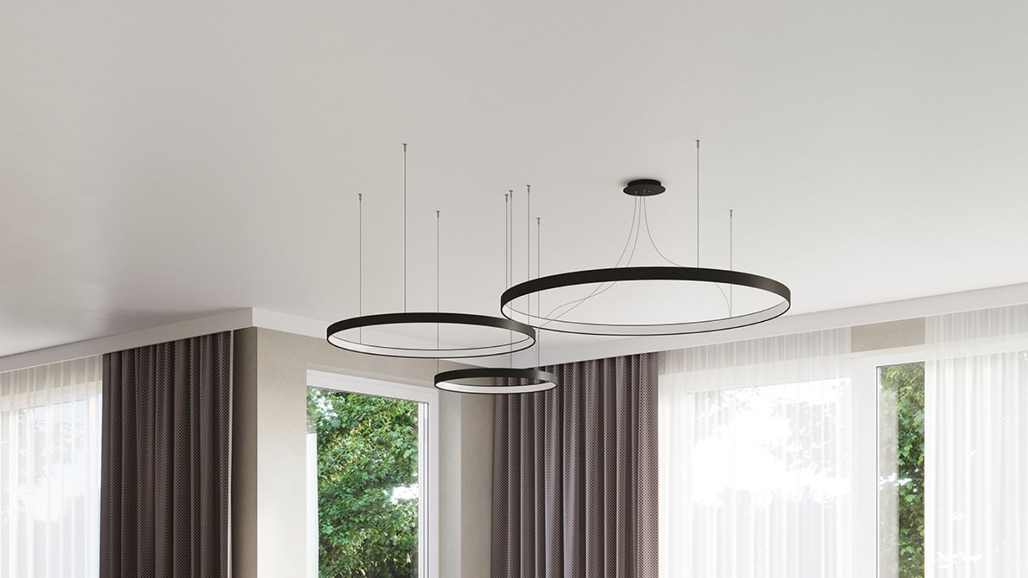 Suspension ronde noire à Led 78 cm - 3000K - Rio Suspension ronde noire à Led 78 cm - 3000K - Rio