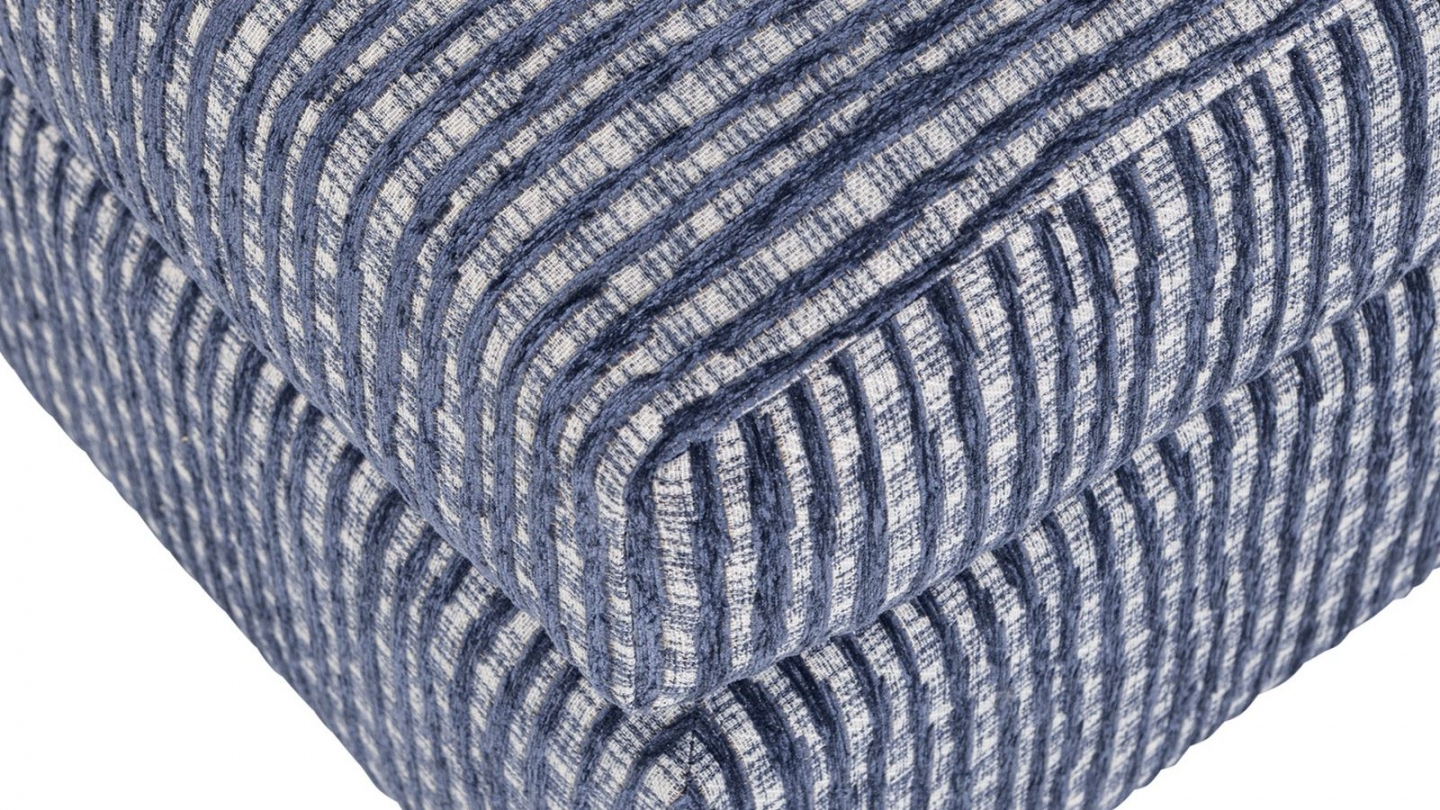 Pouf en tissu à motifs rayés gris/bleu - Lou Pouf en tissu à motifs rayés gris/bleu - Lou
