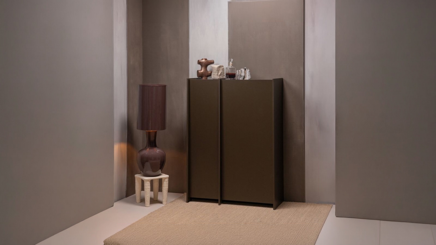 Buffet haut 2 portes en placage frêne brun moyen 102 cm - Brock Buffet haut 2 portes en placage frêne brun moyen 102 cm - Brock