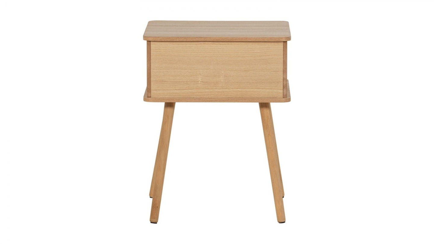 Table de chevet à portes coulissantes en bois clair cannelé 45 cm - Karri Table de chevet à portes coulissantes en bois clair cannelé 45 cm - Karri