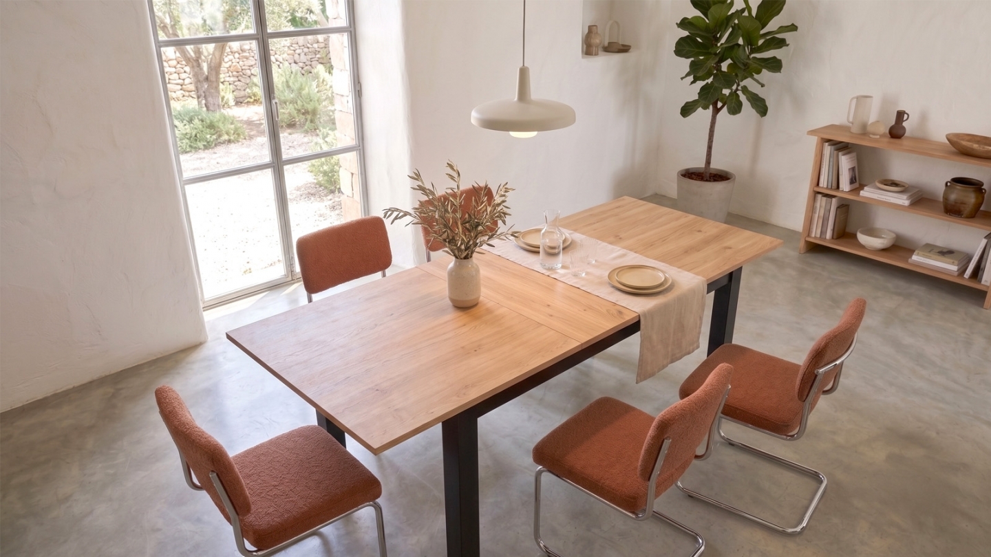 Table à manger extensible effet bois, piètement noir 140/180 cm - Lexi Table à manger extensible effet bois, piètement noir 140/180 cm - Lexi