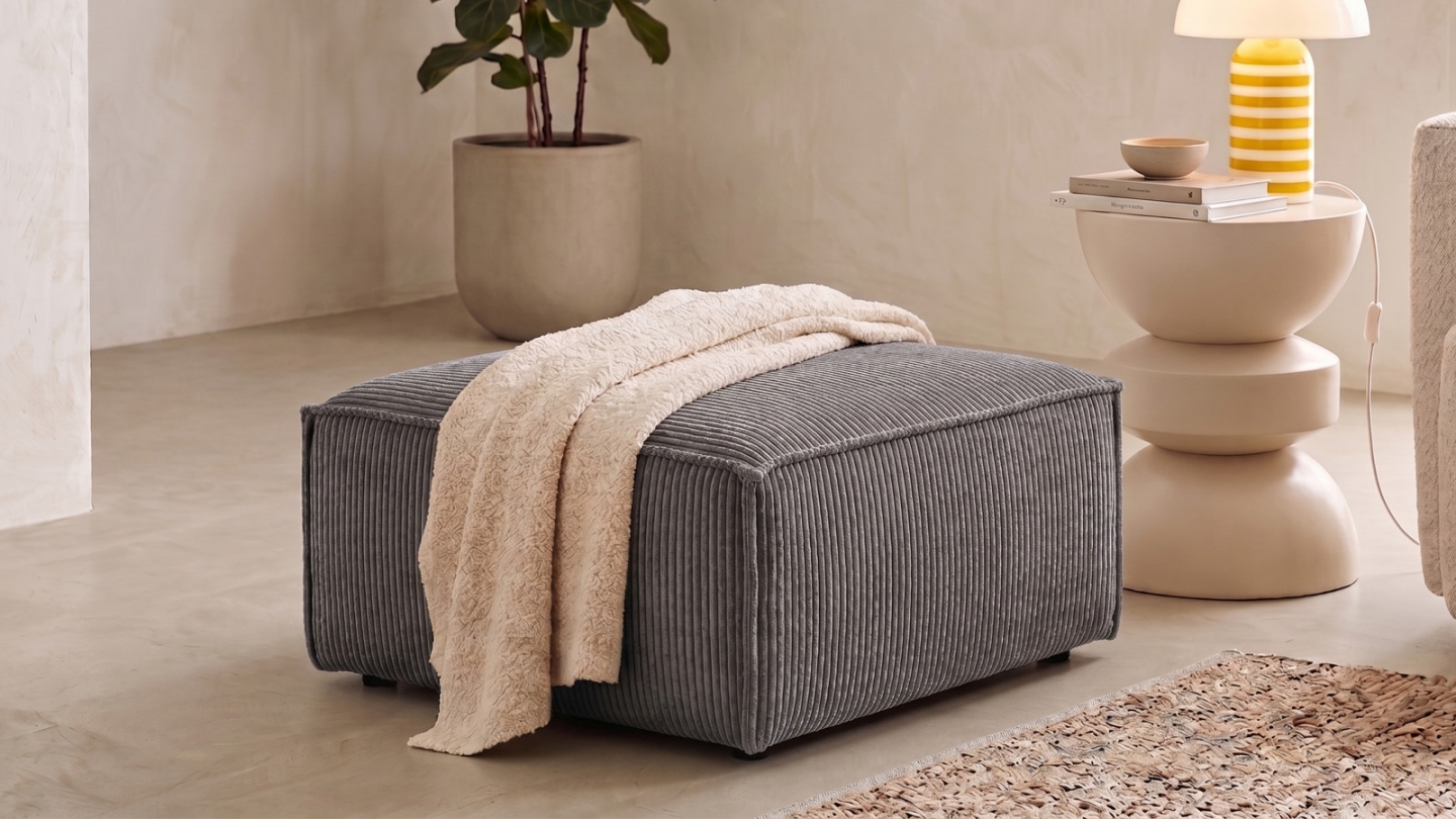 Pouf en velours côtelé gris anthracite - Harper Pouf en velours côtelé gris anthracite - Harper