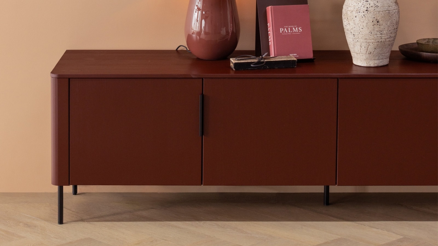 Meuble TV en pin cannelé bordeaux 200 cm - Gunnar Meuble TV en pin cannelé bordeaux 200 cm - Gunnar